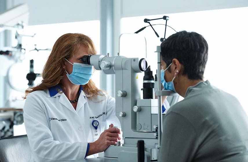 在克利夫兰诊所安排一次年度眼科检查