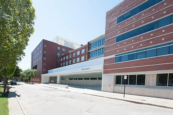 克利夫兰诊所路德医院的急诊室，位于俄亥俄州的克利夫兰社区