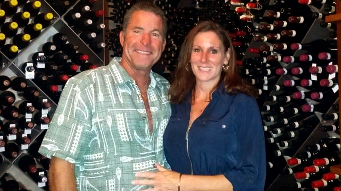 2014年，杰瑞和他的妻子特蕾莎参观了意大利维罗纳Antica Bottega El Vino的酒窖。(Jerry Thomas提供)