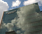 2008年历史:格利克曼大厦建成，成为格利克曼泌尿和肾脏研究所的新家，其中包括克利夫兰诊所的肾脏和高血压科